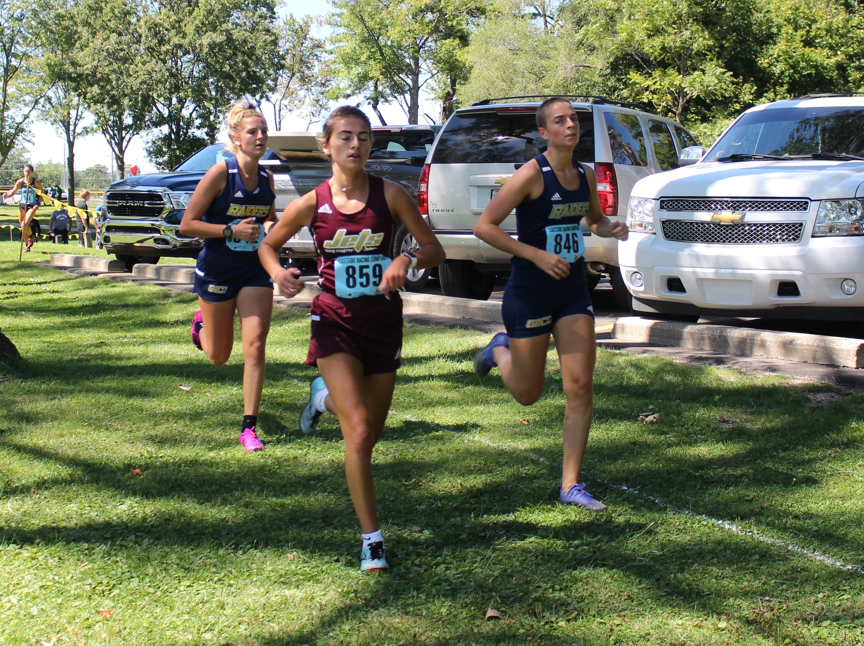 Runners compete at Skippers Invite